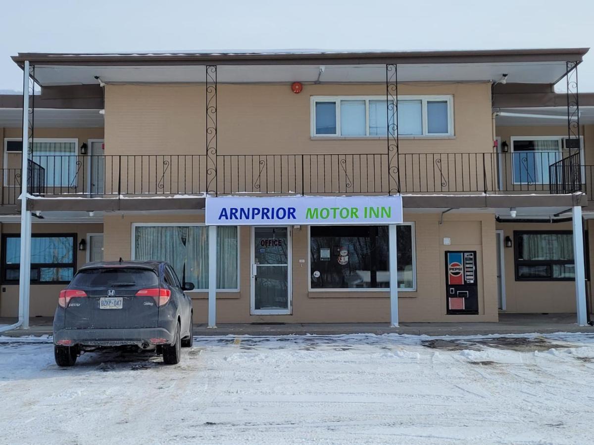 Arnprior Motor Inn Bagian luar foto
