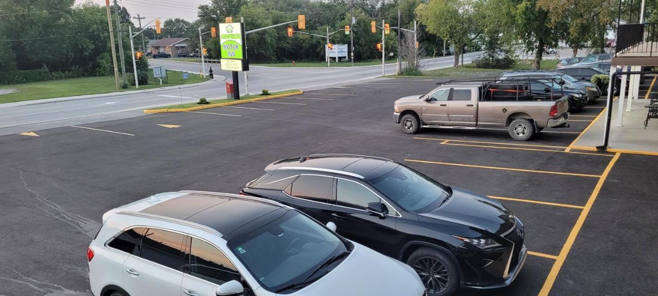 Arnprior Motor Inn Bagian luar foto