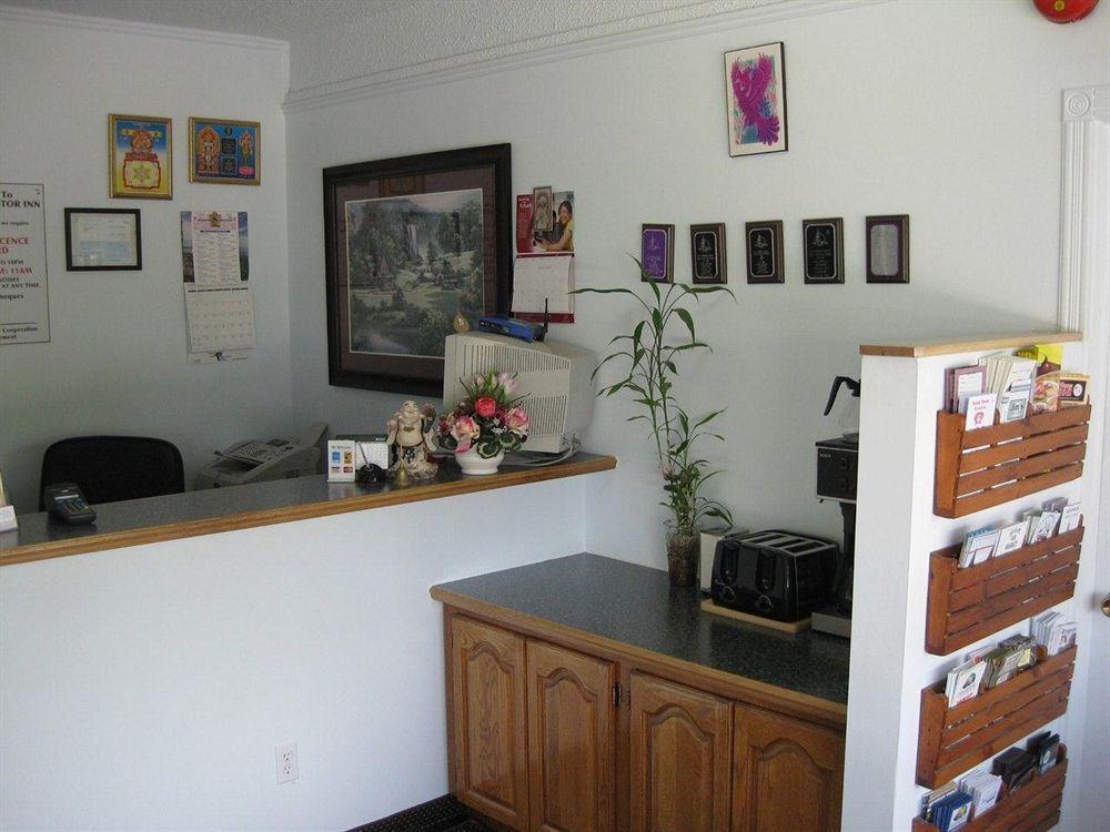 Arnprior Motor Inn Bagian luar foto